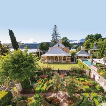 1 Ohinetahi Garden House (Medium)