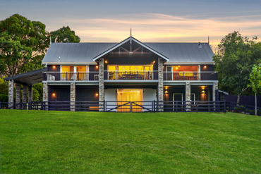 HUs Venue Dusk.jpg