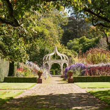 2 Ohinetahi Garden Pagola (Medium)
