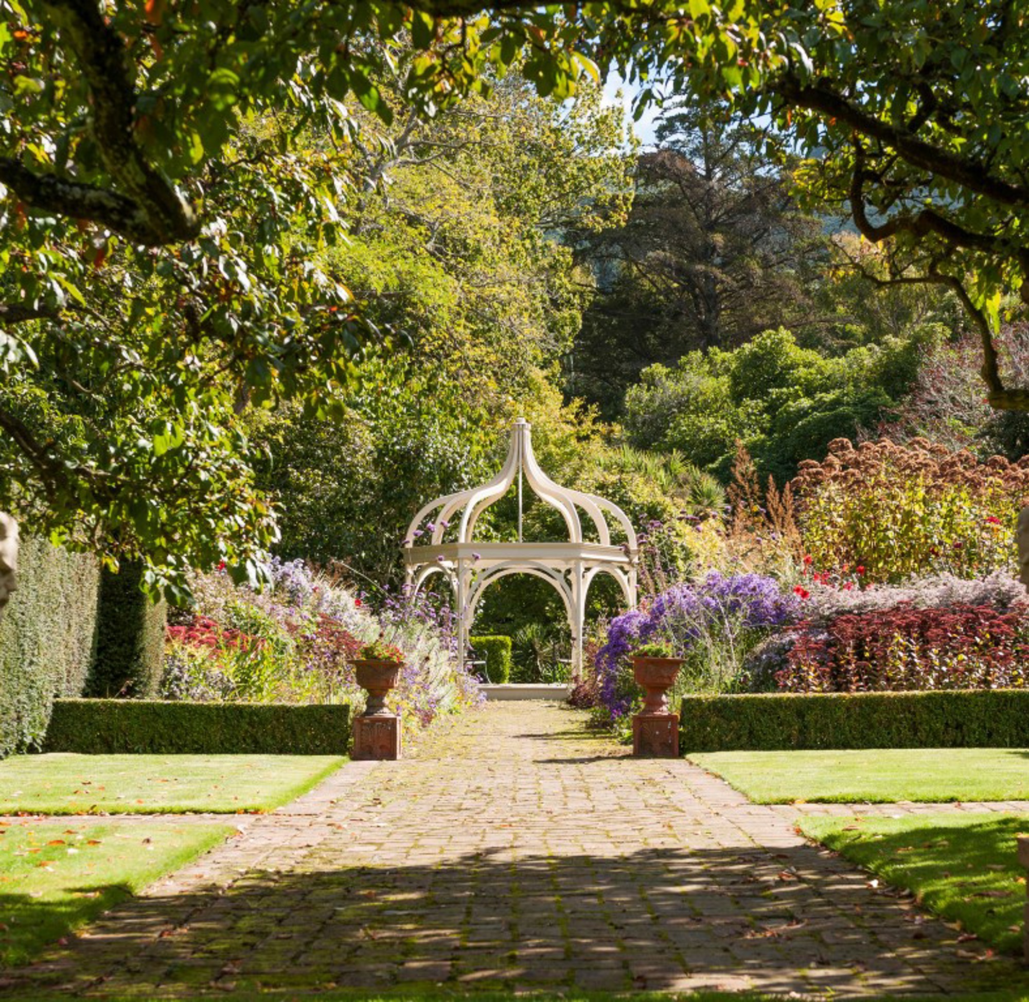 2 Ohinetahi Garden Pagola (Medium)