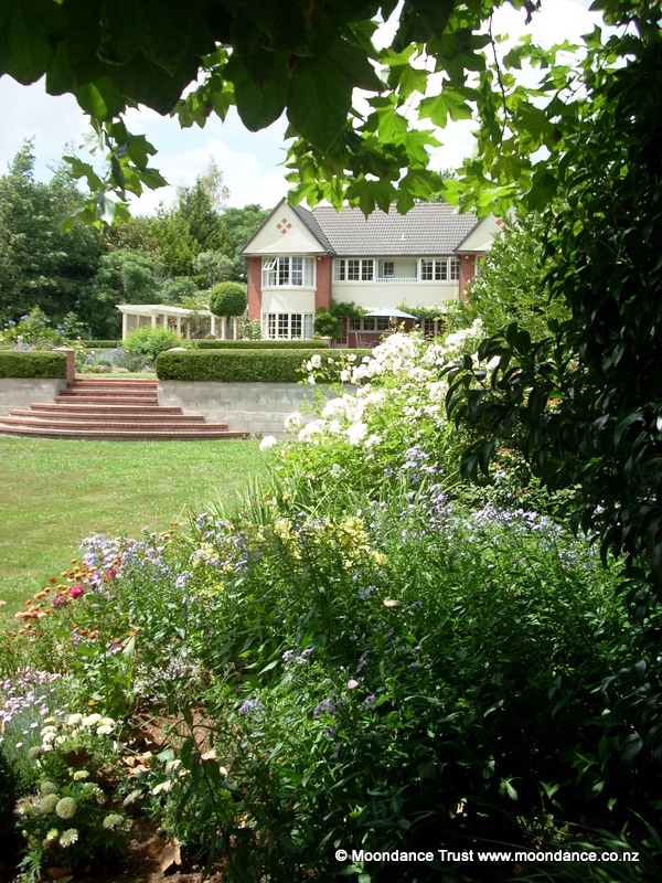 Terrace Bed 4